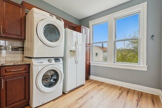 41 E 48th St in Bayonne, NJ - Building Photo - Building Photo