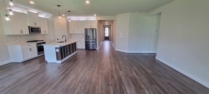 17861 Hanson Rdg Ct in Montgomery, TX - Building Photo - Building Photo