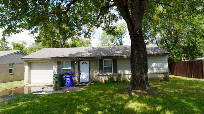 property at 14009 Cimarron Dr
