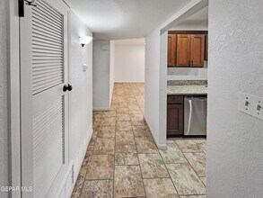 1001 Shawnee Ln in El Paso, TX - Building Photo - Building Photo