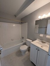 Stewart Woods in Cincinnati, OH - Building Photo - Building Photo