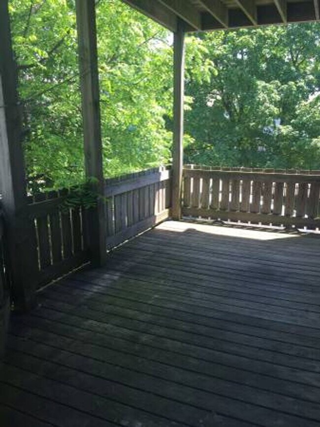 property at 8 Adella Pl