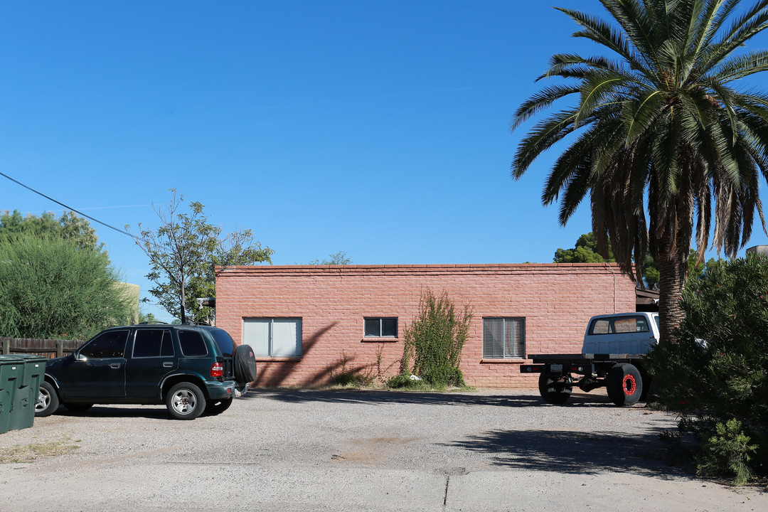 3619 E Fairmount St in Tucson, AZ - Foto de edificio