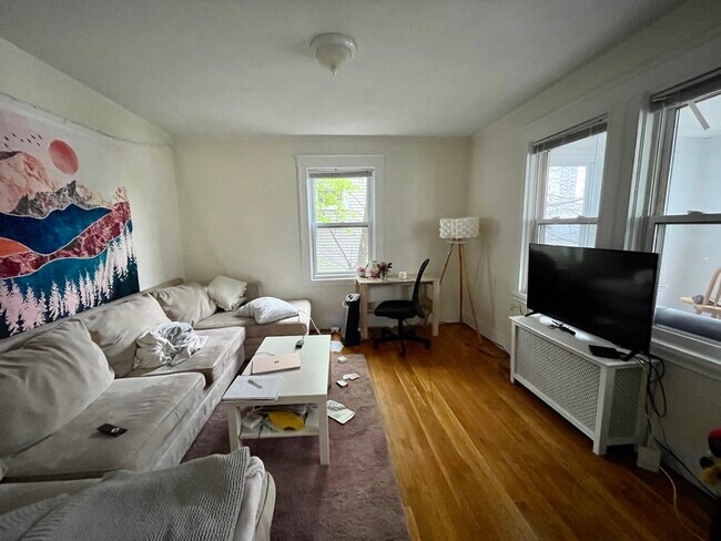 14 Stockwell St, Unit A2