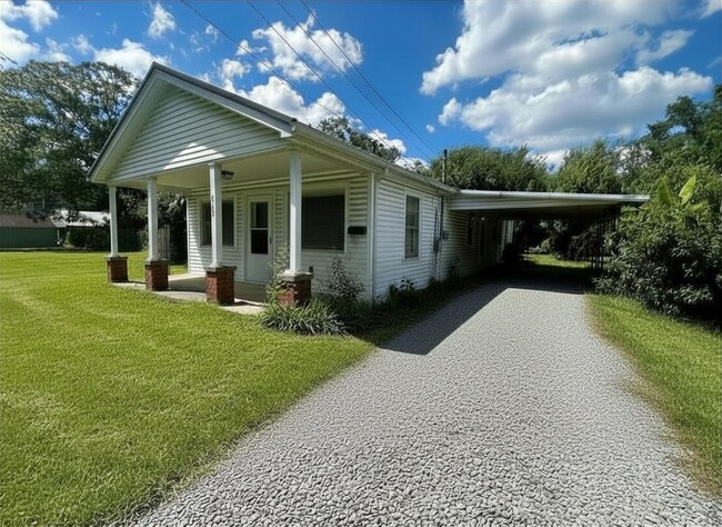 413 E Madison St in Franklin, KY - Building Photo - Building Photo