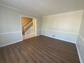 5007 Fieldgreen Crossing in Stone Mountain, GA - Building Photo - Building Photo