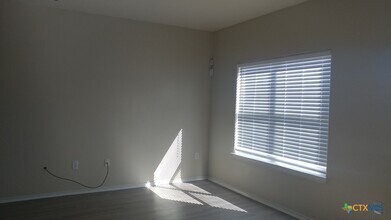 3435 Rob Roy St in Seguin, TX - Building Photo - Building Photo