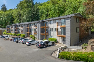 Cascade Vista in Portland, OR - Foto de edificio - Building Photo