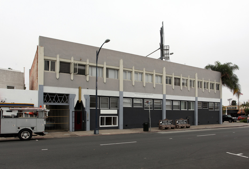 Murbro Building in San Diego, CA - Building Photo