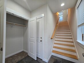 8816 N Edison St, Unit A in Portland, OR - Building Photo - Building Photo