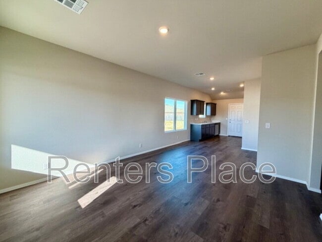 1112 Raven Dr in Claremore, OK - Building Photo - Building Photo