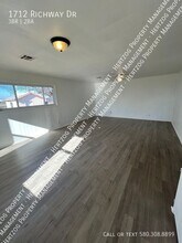 1712 Richway Dr in Ponca City, OK - Building Photo - Building Photo