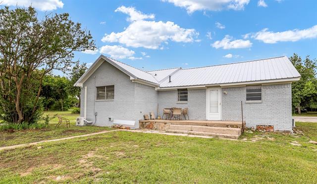 property at 841 N Burleson St