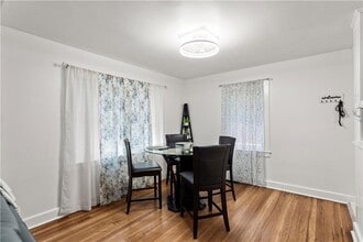 476 Providence St in West Warwick, RI - Building Photo - Building Photo