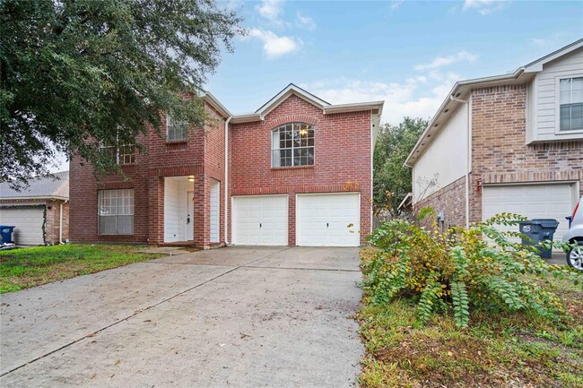 2710 Hidden Spring Vale Dr in Spring, TX - Building Photo - Building Photo