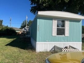 2121 Patricia Pl in Manhattan, KS - Building Photo