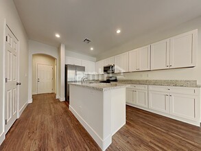 7725 Fire Lion Ct in Las Vegas, NV - Building Photo - Building Photo