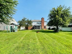 9073 Bayview Cir in Plainfield, IN - Building Photo - Building Photo