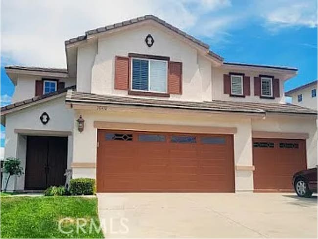 property at 30432 Vineyard Ln