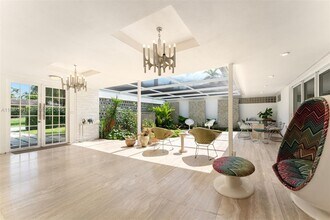 1250 NE 87th St in Miami Shores, FL - Building Photo - Building Photo