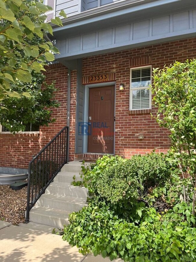 23353 E Chenango Pl in Aurora, CO - Foto de edificio - Building Photo