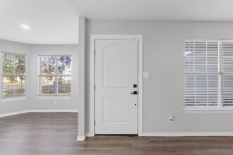 908 Emily Cir in Fort Walton Beach, FL - Building Photo - Building Photo
