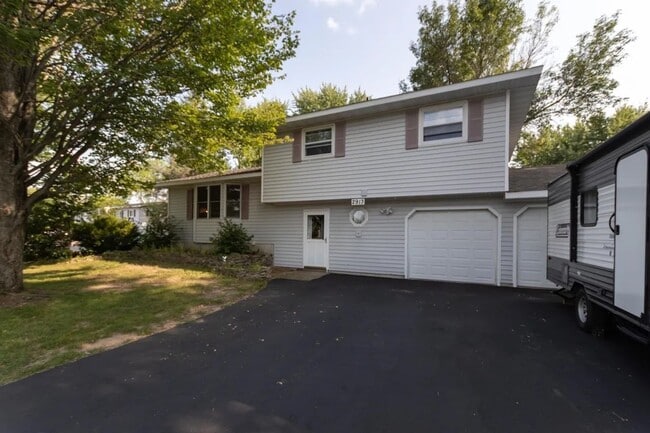 2913 Park Ridge Dr in Weston, WI - Building Photo - Building Photo