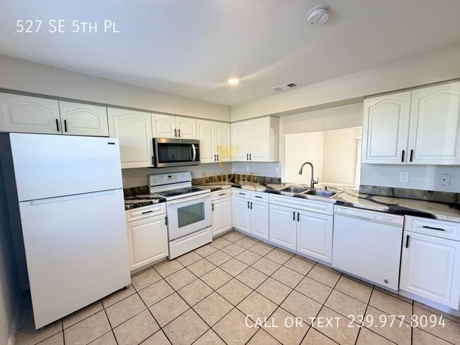 property at 527 SE 5th Pl