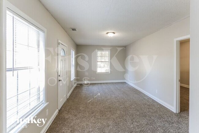 7053 Snyder Rd in Memphis, TN - Building Photo - Building Photo