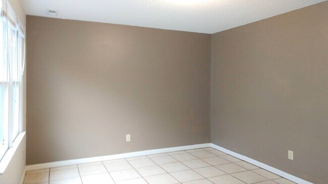 11 Port W Ct in Swansboro, NC - Building Photo - Building Photo