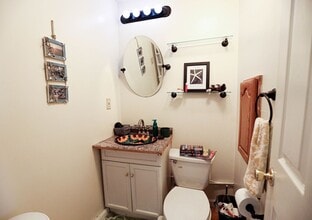 670 Jones Ave in Morgantown, WV - Building Photo - Building Photo