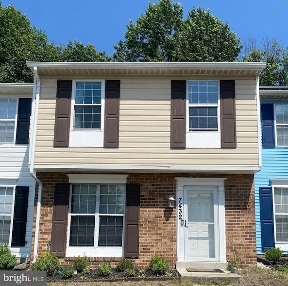 property at 7432 Shady Glen Terrace