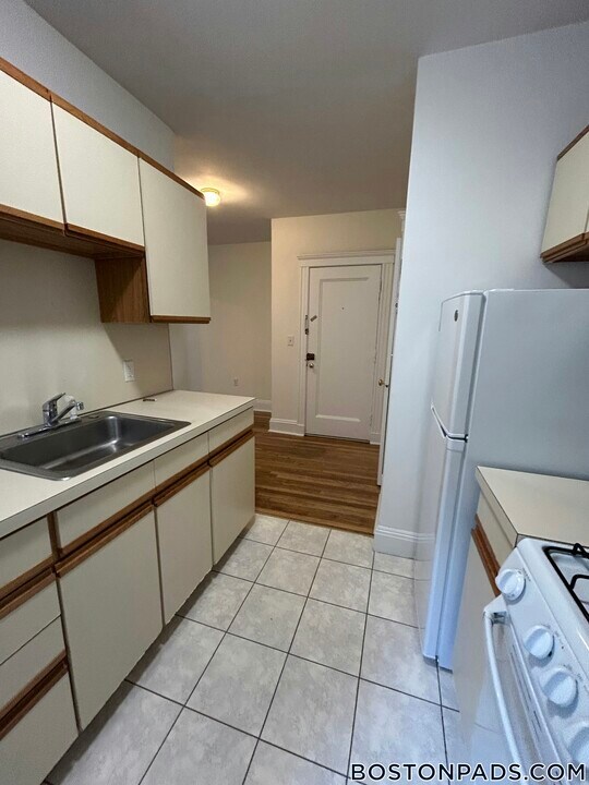 19 Wendell St in Cambridge, MA - Building Photo