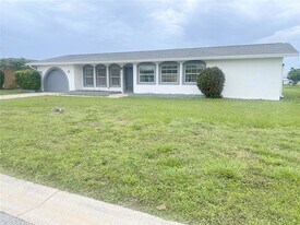 20 Annapolis Ln, Unit 00924 in Rotonda West, FL - Building Photo
