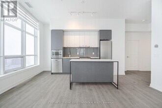 30-PH30 Upper Mall Wy in Vaughan, ON - Building Photo - Building Photo
