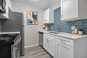 Plymouth Heritage - Plymouth, MI in Plymouth, MI - Building Photo - Building Photo