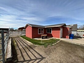 5859 S 3500 W in Roy, UT - Building Photo