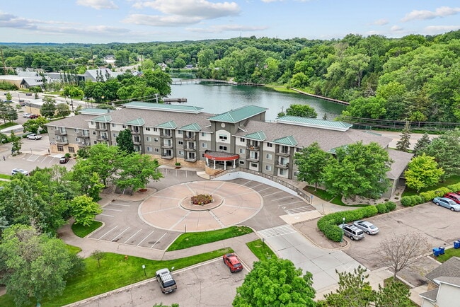 Brickstone in Chaska, MN - Foto de edificio - Building Photo