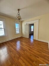 654 Highland Ave in Waterbury, CT - Building Photo - Building Photo