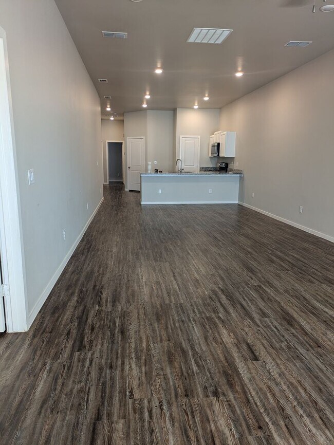 2101 Langford Ave in Lubbock, TX - Building Photo - Building Photo