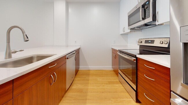 204 Sherman Rd, Unit 829 in Boston College, MA - Building Photo - Building Photo