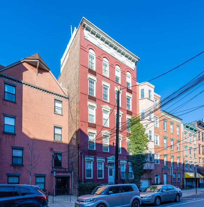 222 Willow Ave in Hoboken, NJ - Foto de edificio