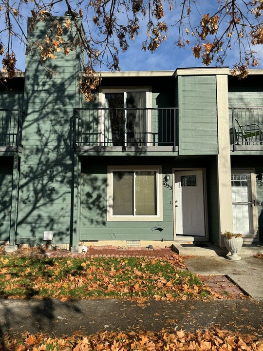 1953 E Old Saybrook Ln in Boise, ID - Foto de edificio