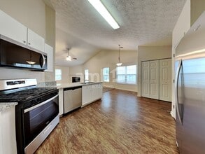 2720 Kentshire Way in Lawrenceville, GA - Building Photo - Building Photo