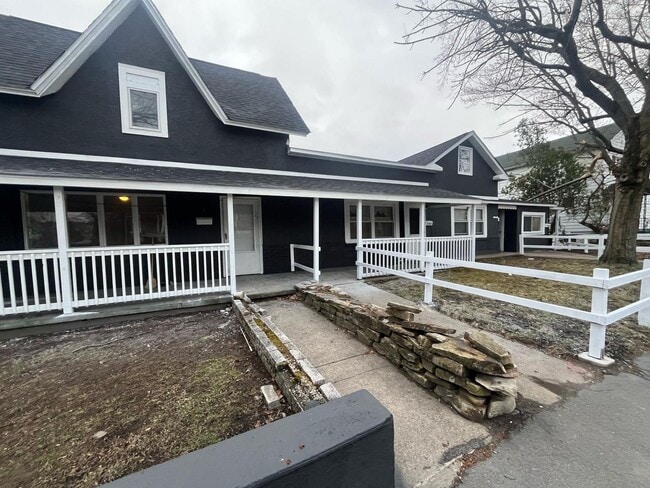 property at 334 N Main St