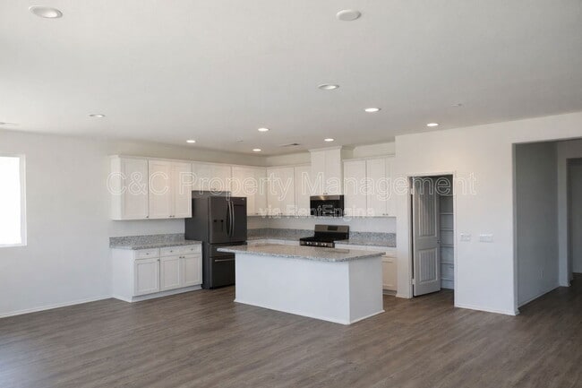 1023 Haviture Wy in Hemet, CA - Building Photo - Building Photo