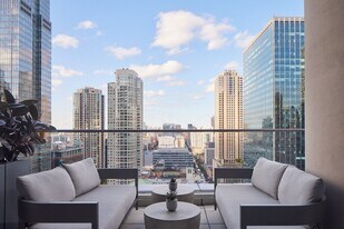 OneEleven in Chicago, IL - Building Photo