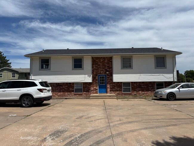 208 N Brunswick St, Unit 208 Brunswick #1