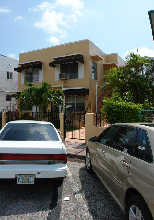 7331-7335 Byron Ave in Miami Beach, FL - Building Photo