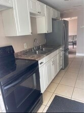 118 Peters Run Rd, Unit Apt 1 in Wheeling, WV - Building Photo - Building Photo